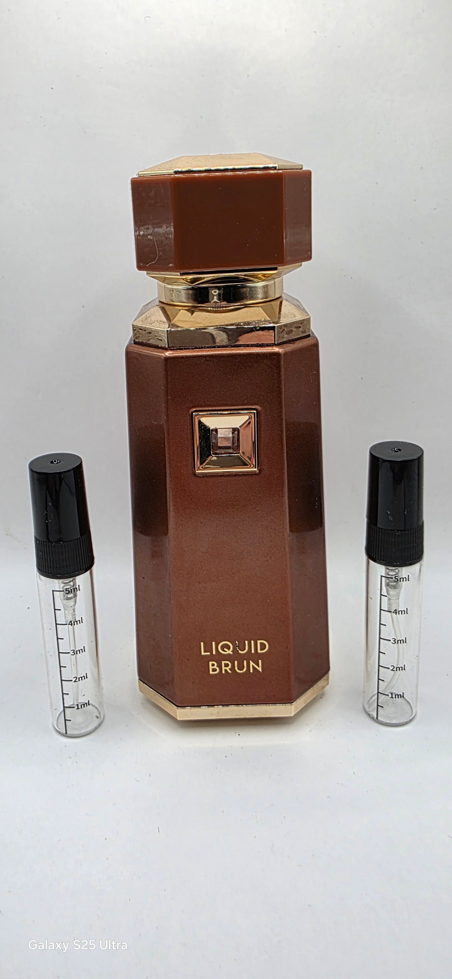 French Avenue liquid Brun samples